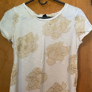 Gap floral tshirt